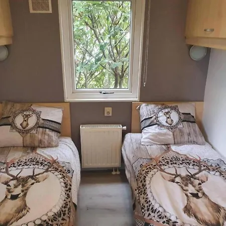 Semesterbostad Holiday Home Putten